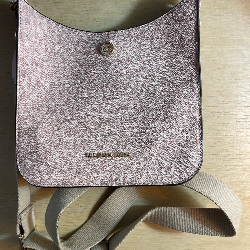 Michael Kors Crossbody